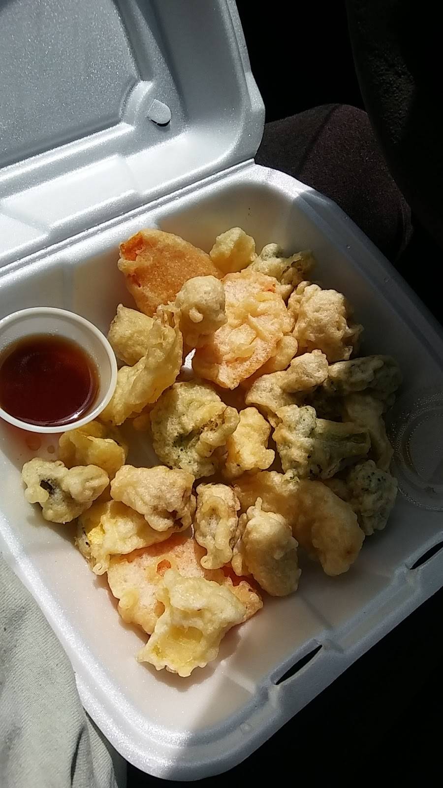 Niyo Sushi | restaurant | 3509 David Cox Rd, Charlotte, NC 28269, USA | 7045092688 OR +1 704-509-2688