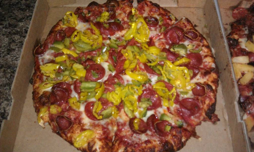 Joe & Renos Pizzeria | restaurant | 2311 Monroe St, Dearborn, MI 48124, USA | 3132749810 OR +1 313-274-9810