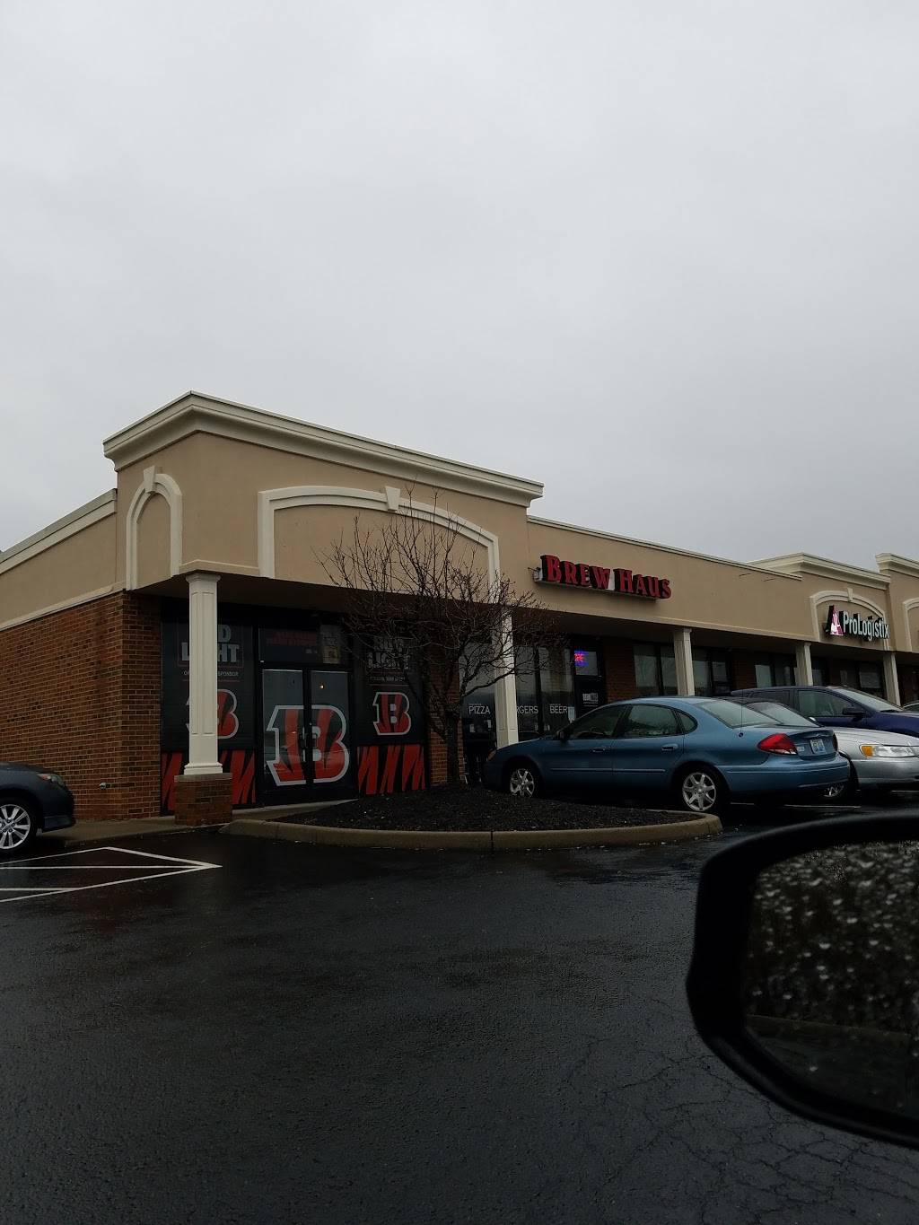 Hebron Brew Haus | restaurant | 2030 Northside Dr H, Hebron, KY 41048, USA | 8595345600 OR +1 859-534-5600