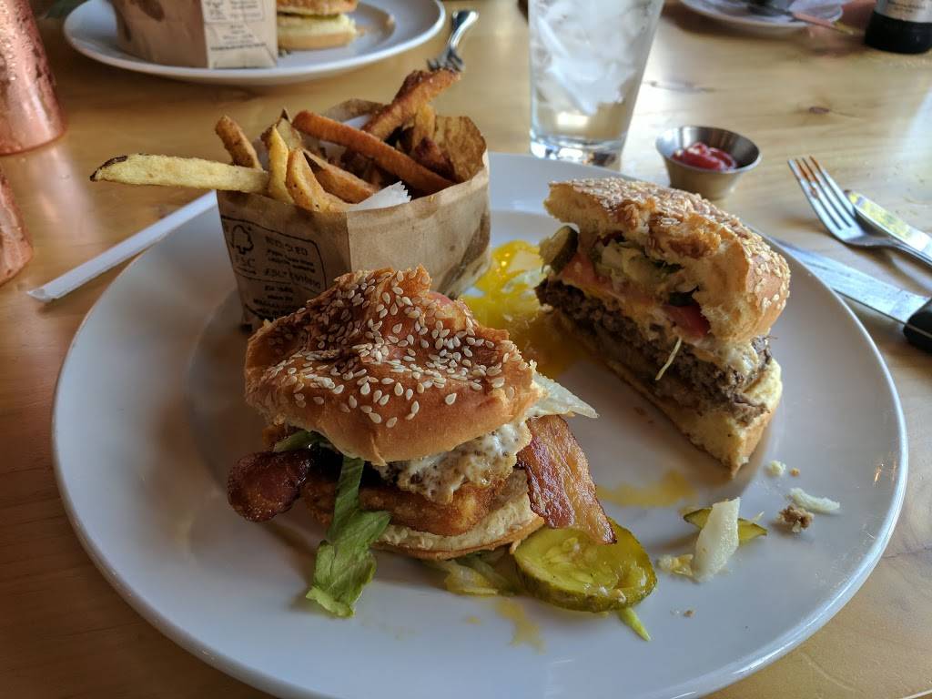 Burntwood Tavern | restaurant | 3750 W Market St, Fairlawn, OH 44333, USA | 2344667372 OR +1 234-466-7372