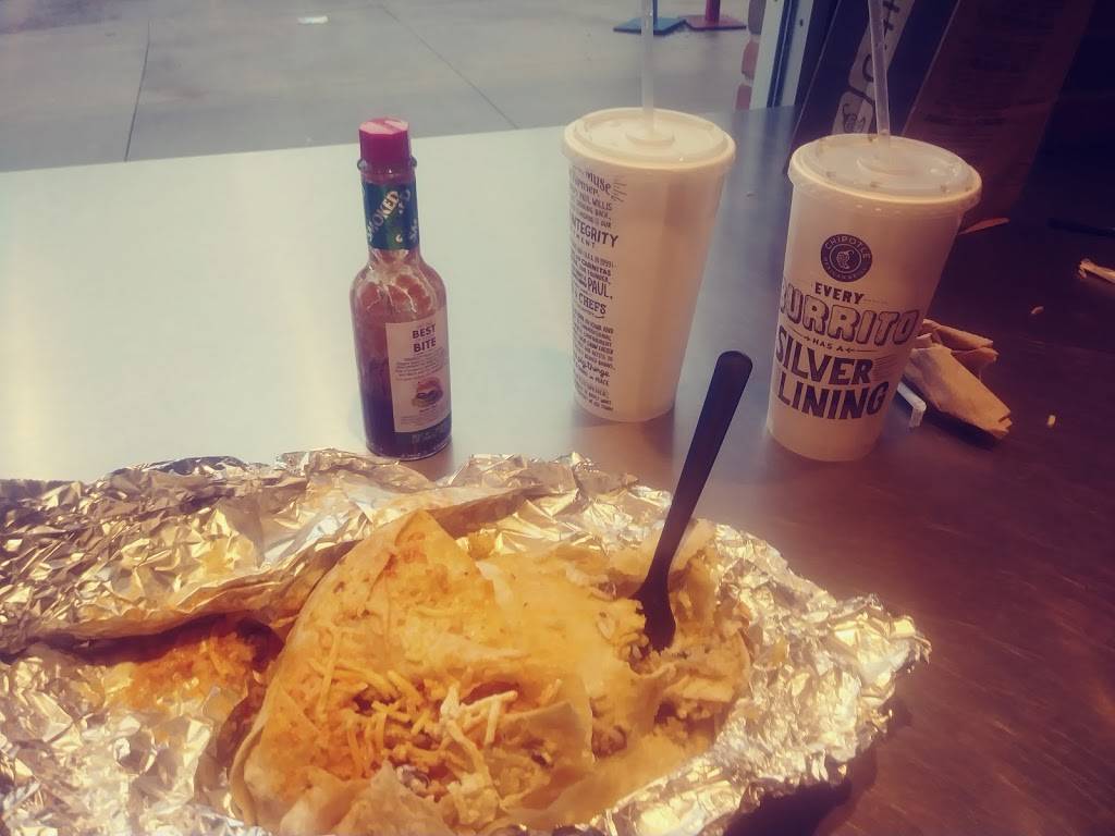 Chipotle Mexican Grill | restaurant | 488 S High St STE 100A, Columbus, OH 43215, USA | 6146212601 OR +1 614-621-2601