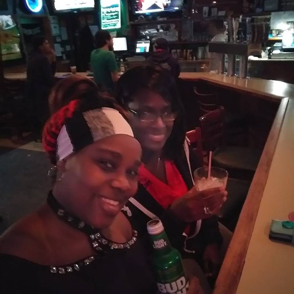 Uncle Joes Grill & Sports Bar | restaurant | 302 W Green St, Ithaca, NY 14850, USA | 6072732662 OR +1 607-273-2662