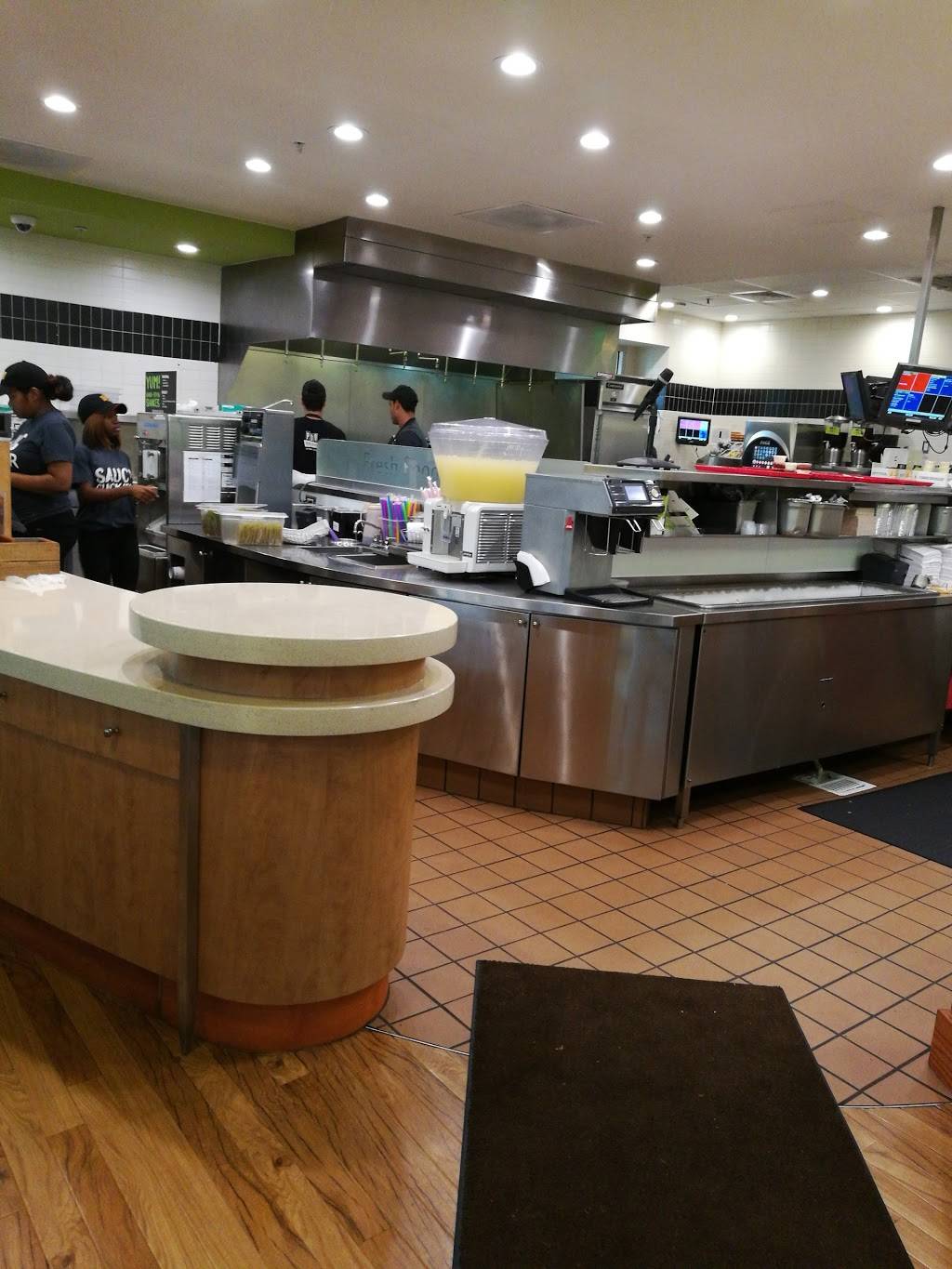 PDQ Restaurant | restaurant | 4526 4th St N, St. Petersburg, FL 33703, USA | 7278737999 OR +1 727-873-7999