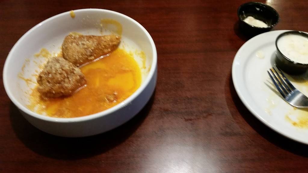 Buffalo Wings & Rings | restaurant | 1574 Stringtown Rd, Grove City, OH 43123, USA | 6148010900 OR +1 614-801-0900