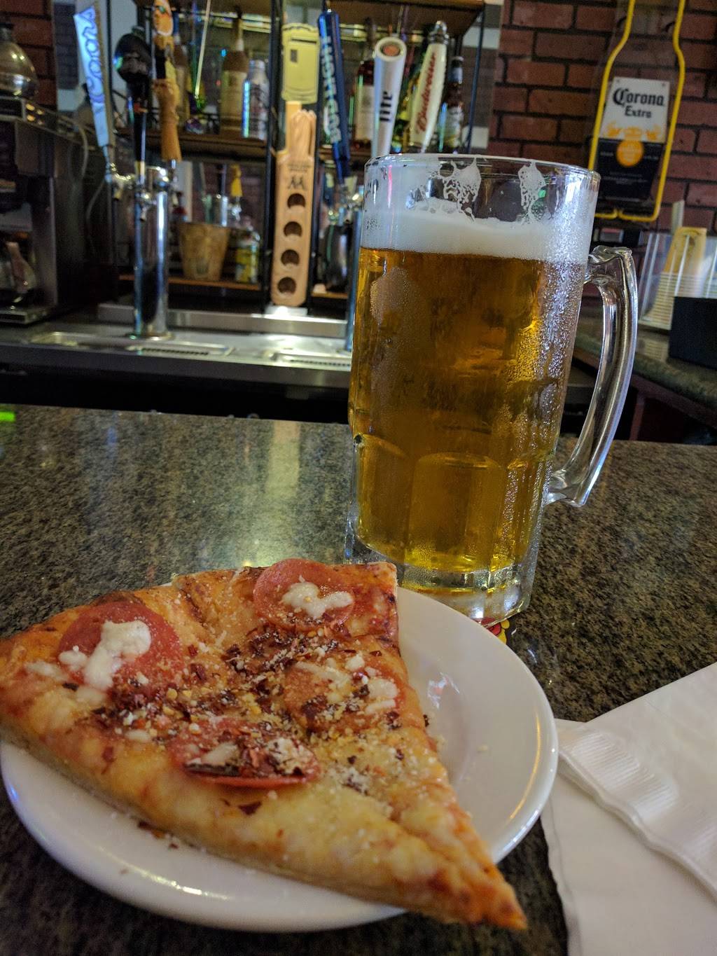 Snow White Cafe | night club | 6769 Hollywood Blvd, Los Angeles, CA 90028, USA | 3234654444 OR +1 323-465-4444