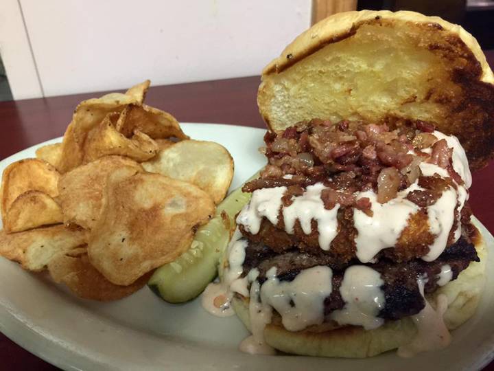 Monkeyshines Bar & Grill | night club | 6209 McKee Rd, Fitchburg, WI 53719, USA | 6082745339 OR +1 608-274-5339