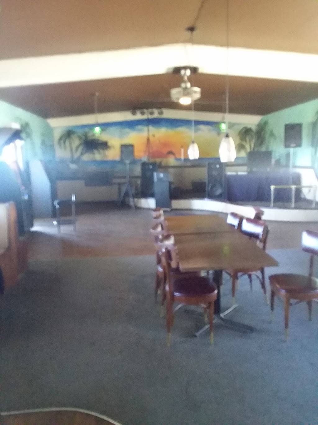 Georgies​ Lakeside Restaurant | night club | 5051 NW 191st Pl, Orange Lake, FL 32681, USA | 3525913287 OR +1 352-591-3287