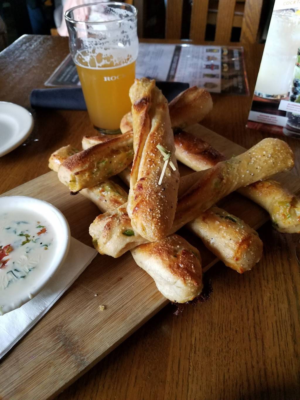 Rock Bottom Restaurant & Brewery | restaurant | 94 Yorktown Center, Lombard, IL 60148, USA | 6304241550 OR +1 630-424-1550