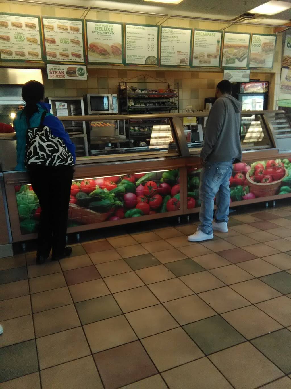 Subway | restaurant | 2147 Lowry Ave N, Minneapolis, MN 55411, USA | 6125224412 OR +1 612-522-4412