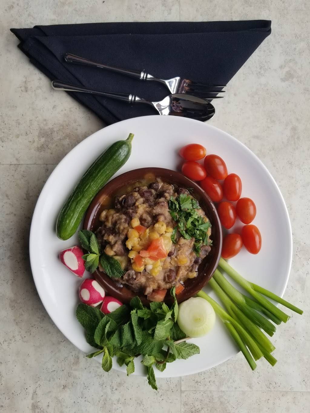 Chez mon grand pere | restaurant | 1558 Rue Fleury E, Montréal, QC H2C 1S6, Canada | 5143841141 OR +1 514-384-1141