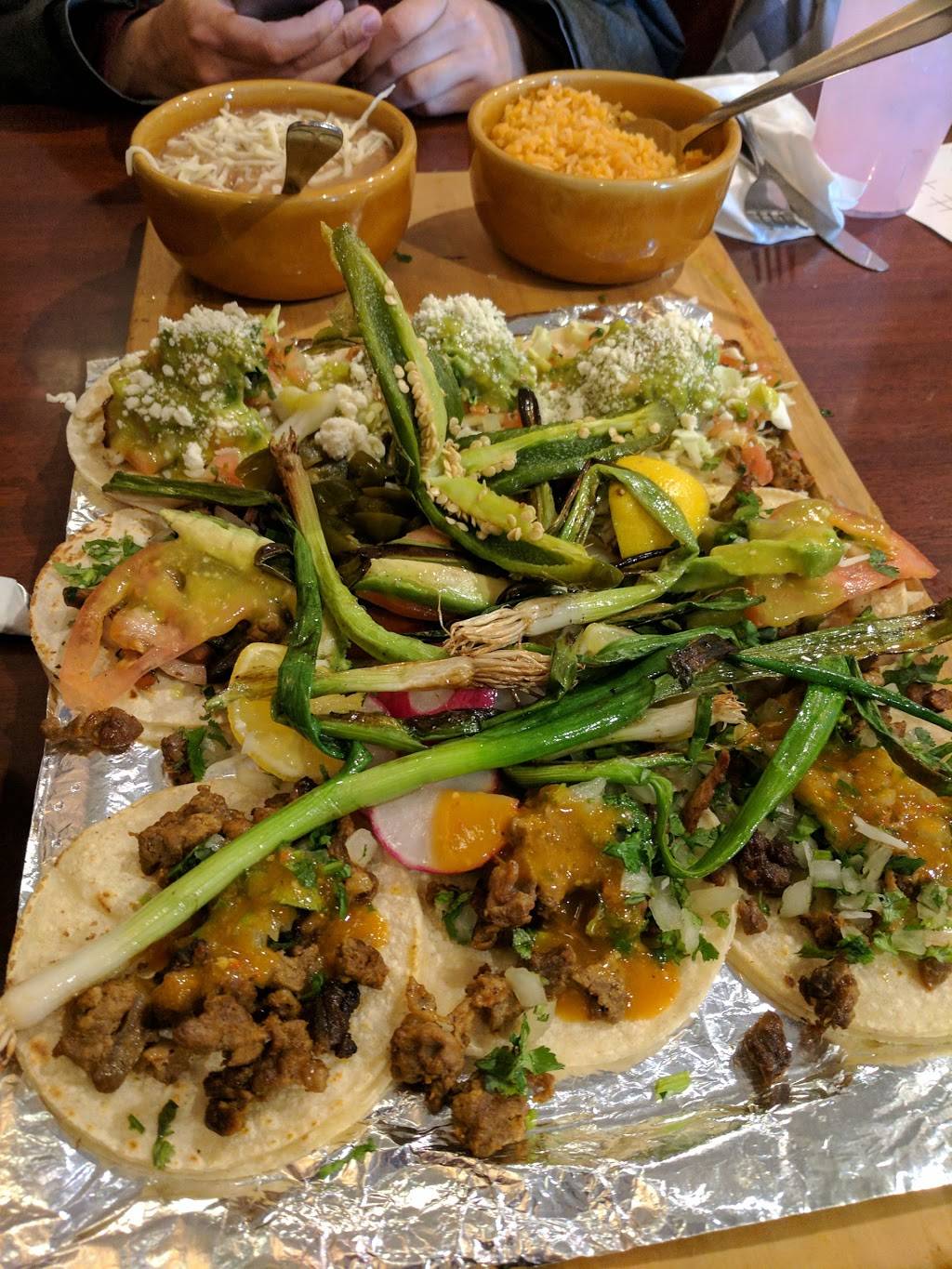 El Cazador Mexican Restaurant | restaurant | 1501 Coffee Rd, Modesto, CA 95355, USA | 2095263818 OR +1 209-526-3818