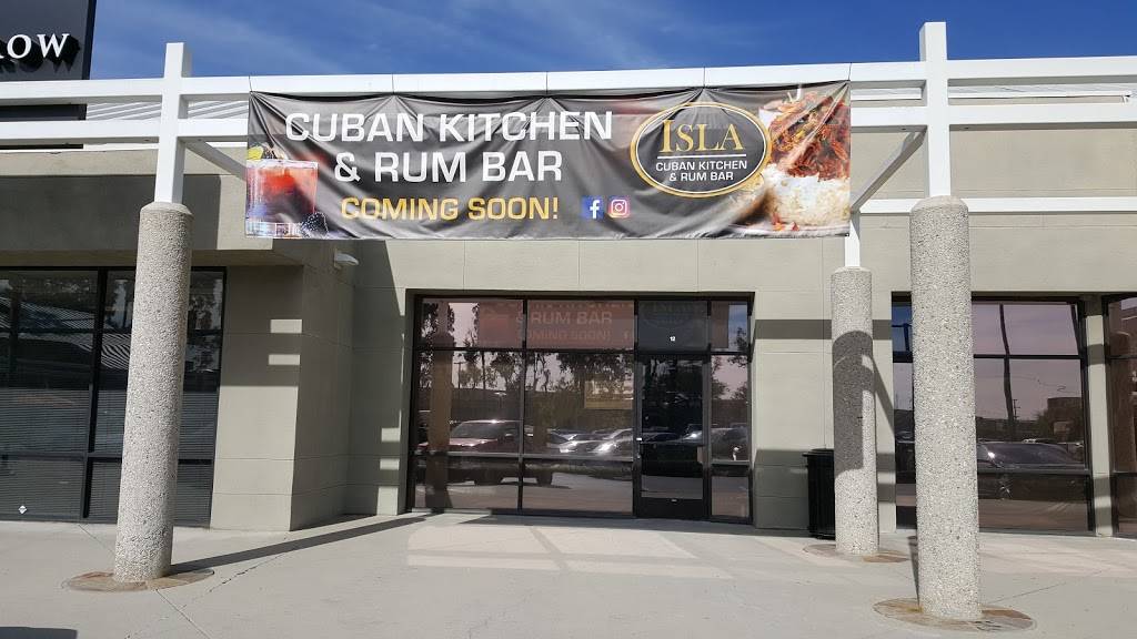 Isla | restaurant | Centerpointe Dr, La Palma, CA 90623, USA | 7147358597 OR +1 714-735-8597