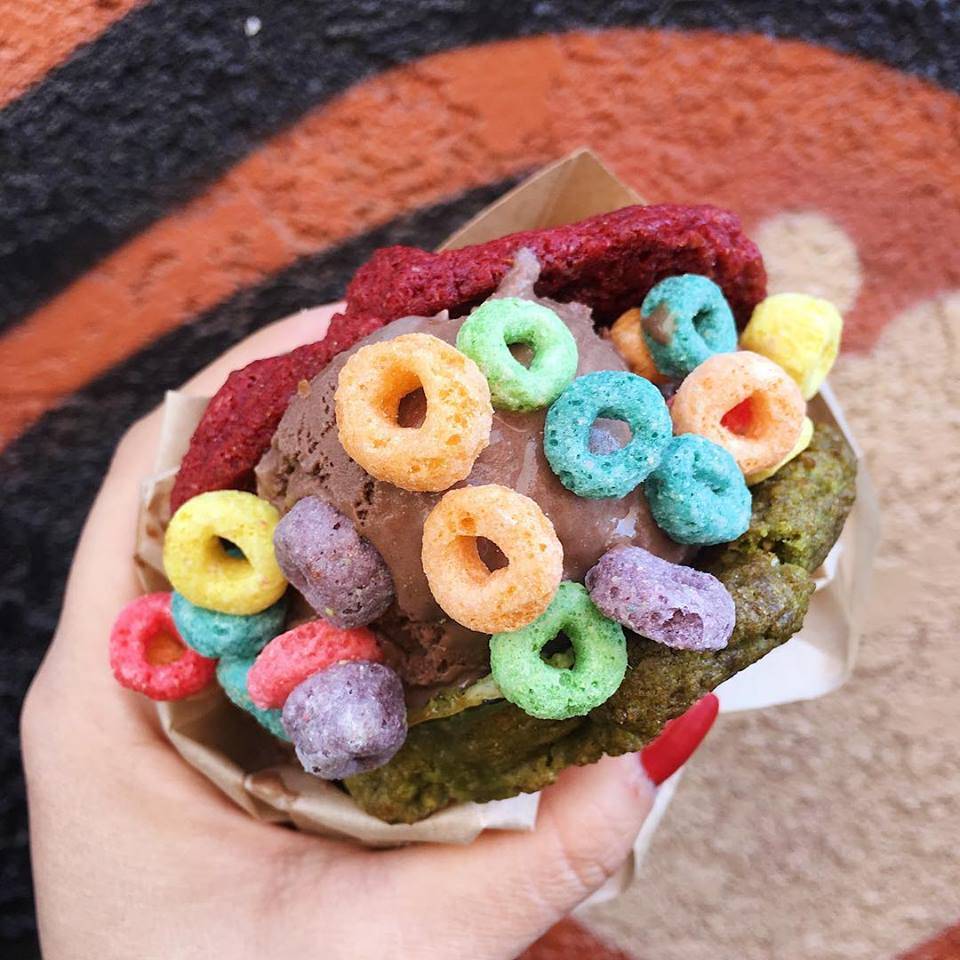 Chunk-N-Chip | bakery | 201 E 4th St, Santa Ana, CA 92701, USA | 71445068002 OR +1 714-450-6800 ext. 2