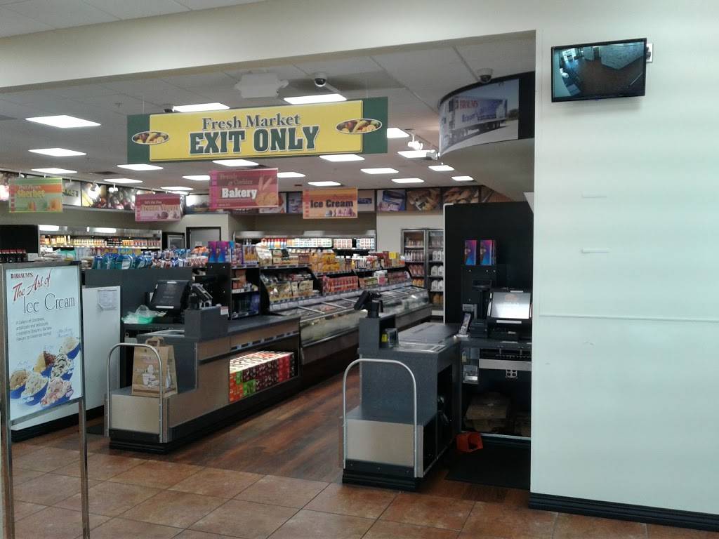 Braums Ice Cream & Burger Restaurant | restaurant | 1928 S Santa Fe Ave, Moore, OK 73160, USA | 4052371032 OR +1 405-237-1032