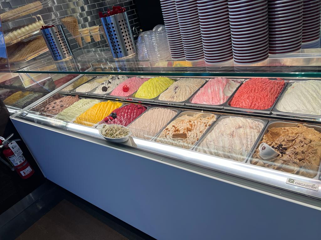 Melt n Dip | restaurant | 7820 W Layton Ave, Greenfield, WI 53220, USA | 4142495008 OR +1 414-249-5008