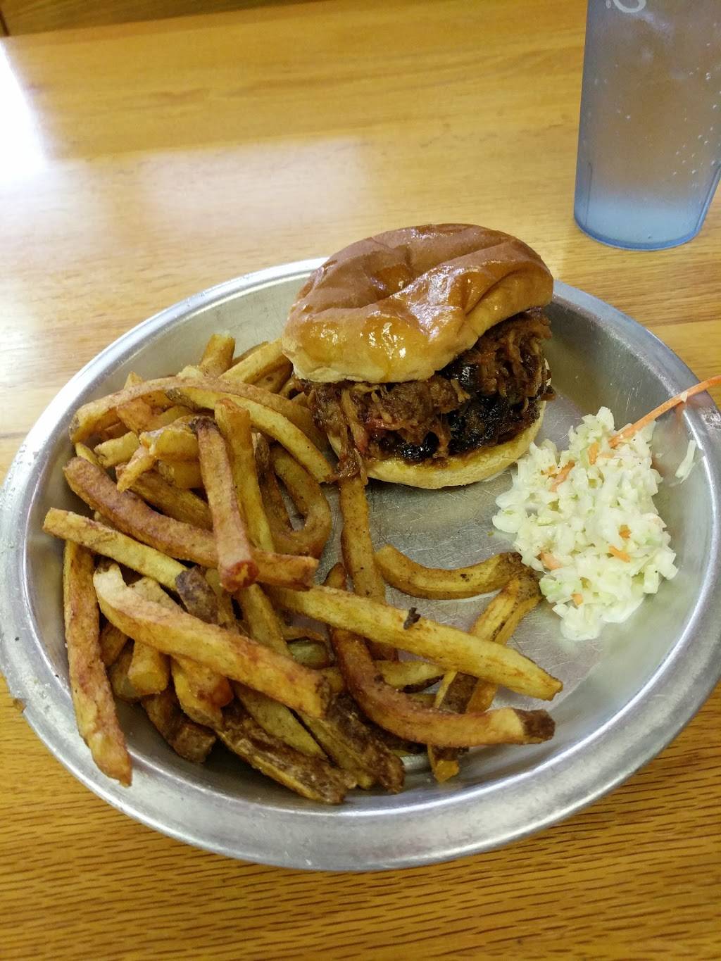 Big Dans BBQ | restaurant | 635 E Elk Ave, Elizabethton, TN 37643, USA | 4235422272 OR +1 423-542-2272