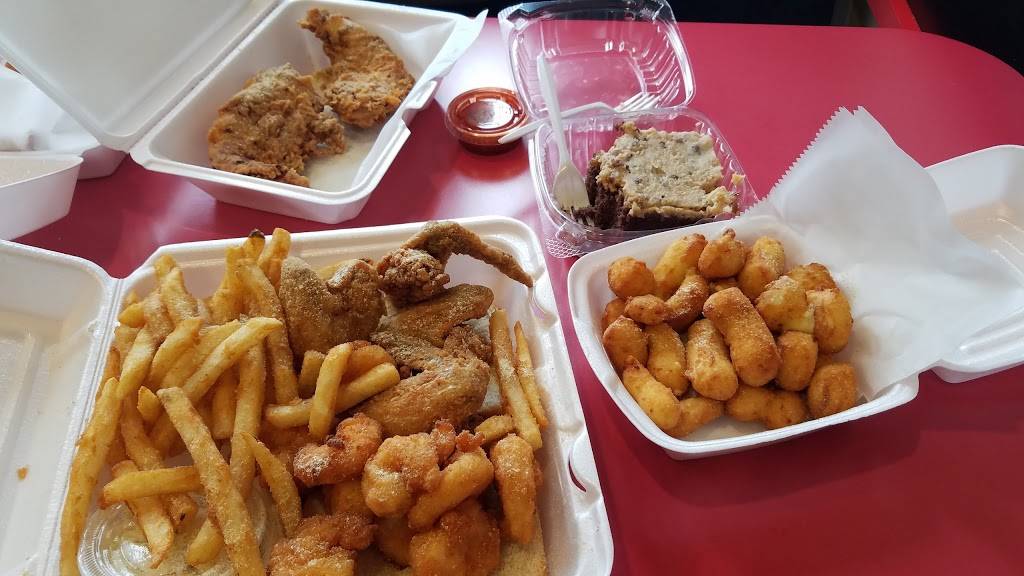 Hook Fish & Chicken | restaurant | 5711 Xerxes Ave N, Minneapolis, MN 55430, USA | 7635612121 OR +1 763-561-2121