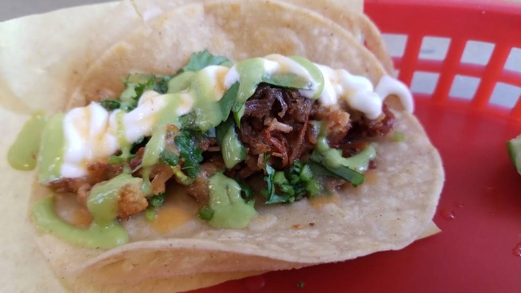 El Coyote | restaurant | 6965 N Fessenden St, Portland, OR 97203, USA | 5038397093 OR +1 503-839-7093