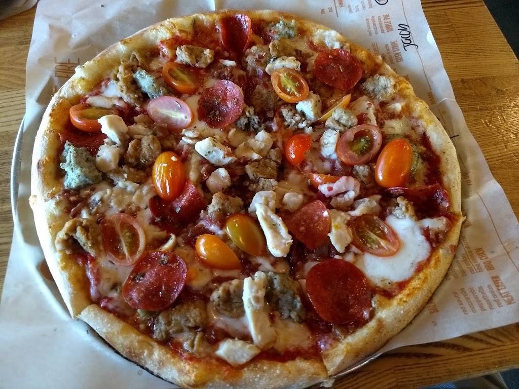 Blaze Pizza | meal takeaway | 840 Nautica Dr, Jacksonville, FL 32218, USA | 9043101765 OR +1 904-310-1765
