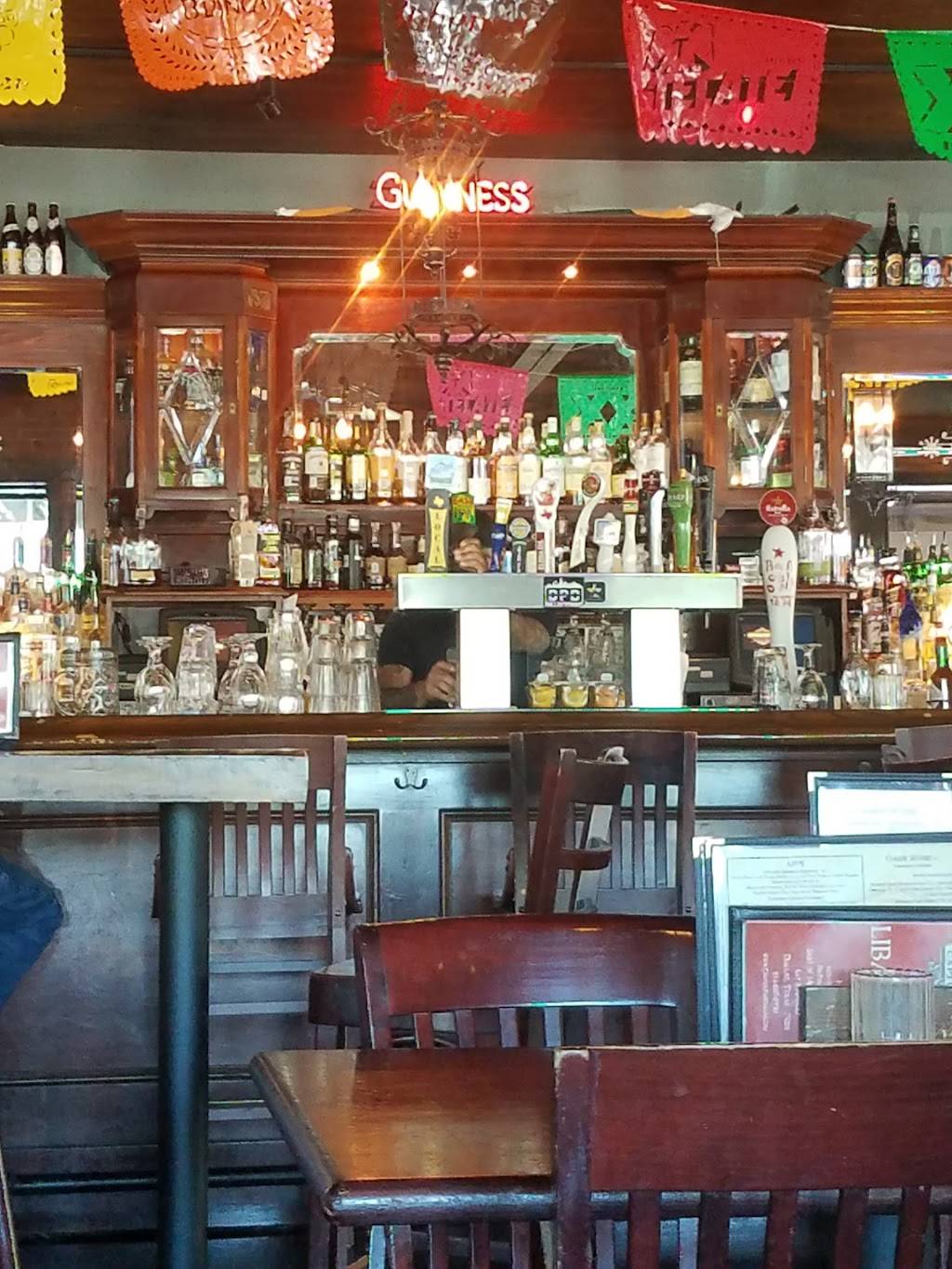 Capitol Pub | restaurant | 2401 N Henderson Ave, Dallas, TX 75206, USA | 2148879330 OR +1 214-887-9330