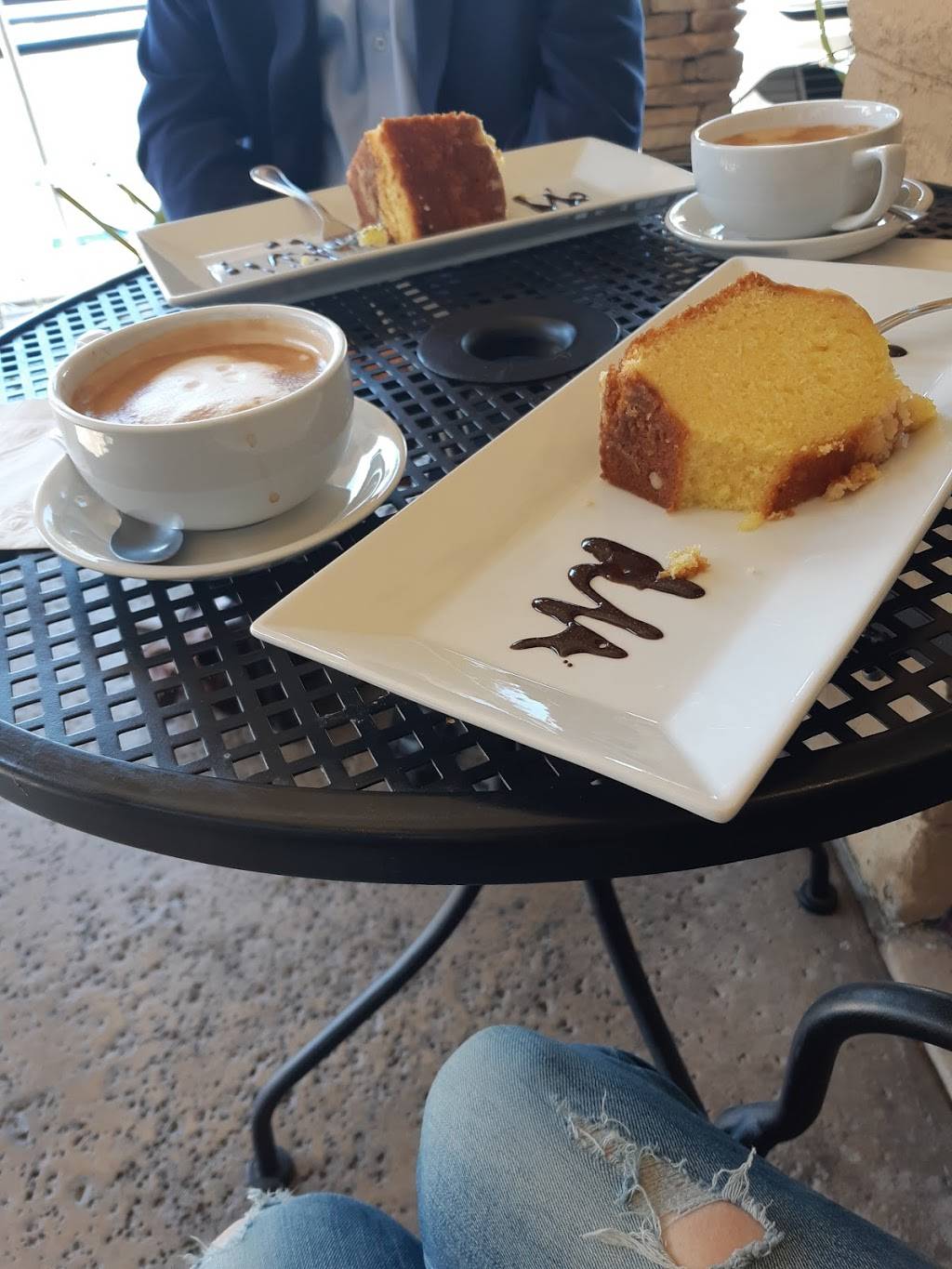 Zooza Cafe | cafe | 3687 Thousand Oaks Blvd, Thousand Oaks, CA 91362, USA | 8054969669 OR +1 805-496-9669