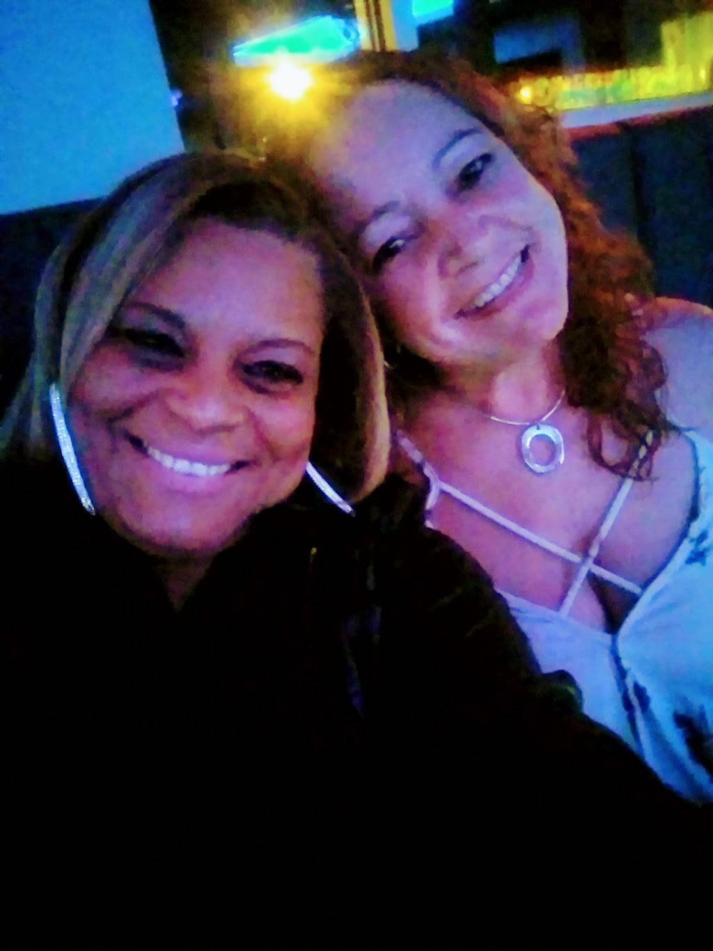 Sun Splash Jamaican Restaurant LLC | restaurant | 692 Maple Ave, Hartford, CT 06114, USA | 8605483050 OR +1 860-548-3050