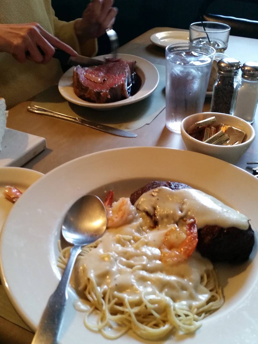 Pub N Prime | restaurant | 105 S Lyons St, Marquette, WI 53947, USA | 9203943800 OR +1 920-394-3800