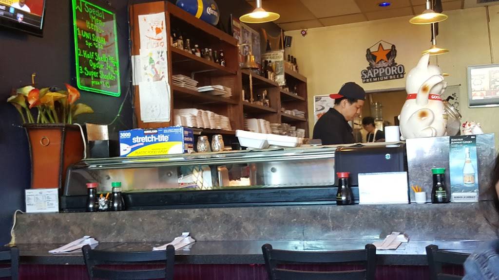 Oishii Sushi & Teriyaki | restaurant | 23581 Sunnymead Ranch Pkwy #123, Moreno Valley, CA 92557, USA | 9514881136 OR +1 951-488-1136