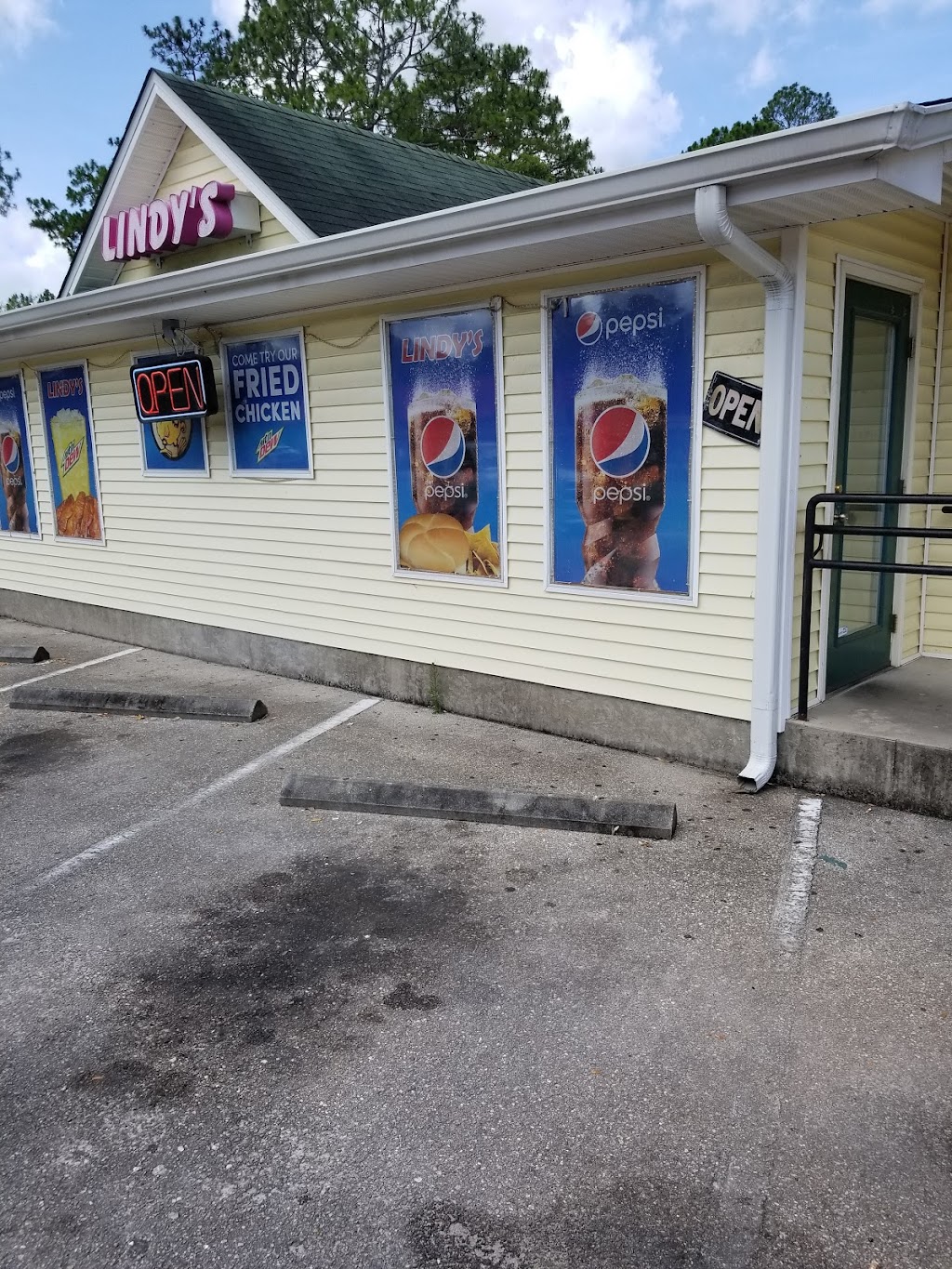 Lindys Fried Chicken Inc | restaurant | 2120 Crawfordville Hwy, Crawfordville, FL 32327, USA | 8509268886 OR +1 850-926-8886