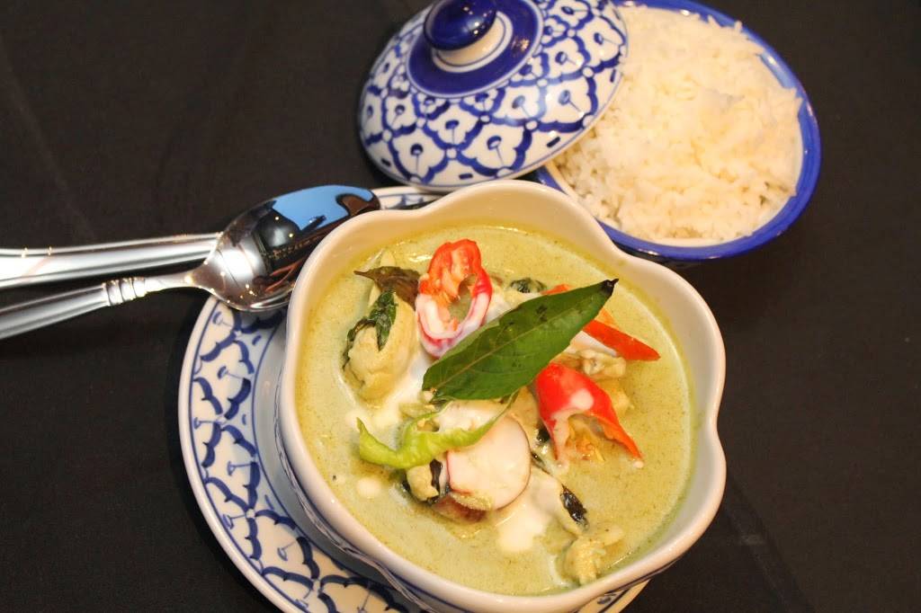 Bangkok House | restaurant | 26 NJ-35, Eatontown, NJ 07724, USA | 7323893890 OR +1 732-389-3890