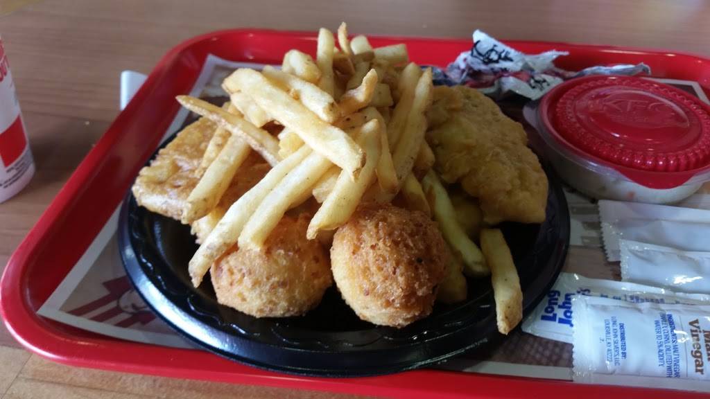 Long John Silvers | restaurant | 155 Marketplace Ave, San Diego, CA 92113, USA | 6192621915 OR +1 619-262-1915