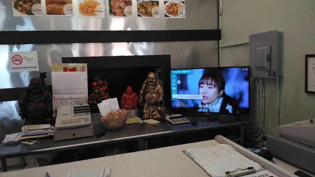 Asian Kitchen | restaurant | 106 E Central Ave, Raeford, NC 28376, USA | 9108757500 OR +1 910-875-7500