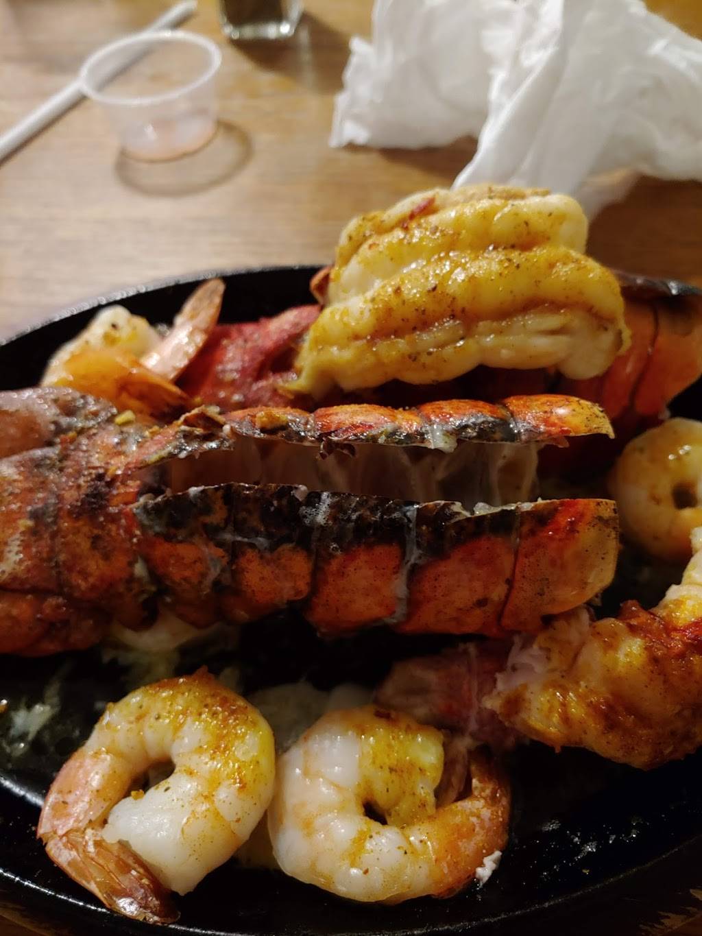 The House of Fish Seafood Restaurant | restaurant | 9671 NC-211, Aberdeen, NC 28315, USA | 9109440826 OR +1 910-944-0826