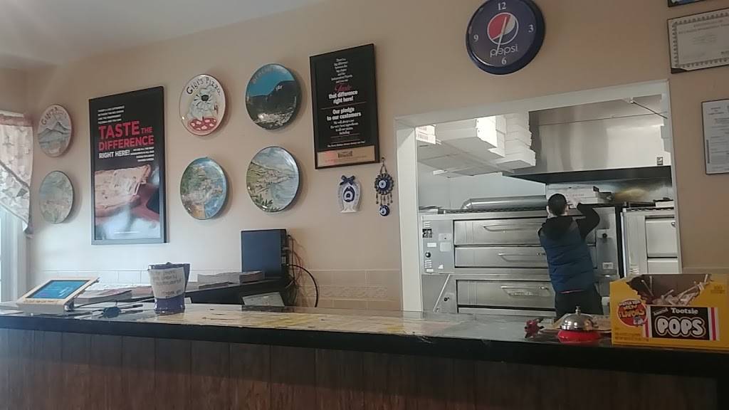 Gigis Pizza | restaurant | 358 Southwick Rd # 2, Westfield, MA 01085, USA | 4135620887 OR +1 413-562-0887