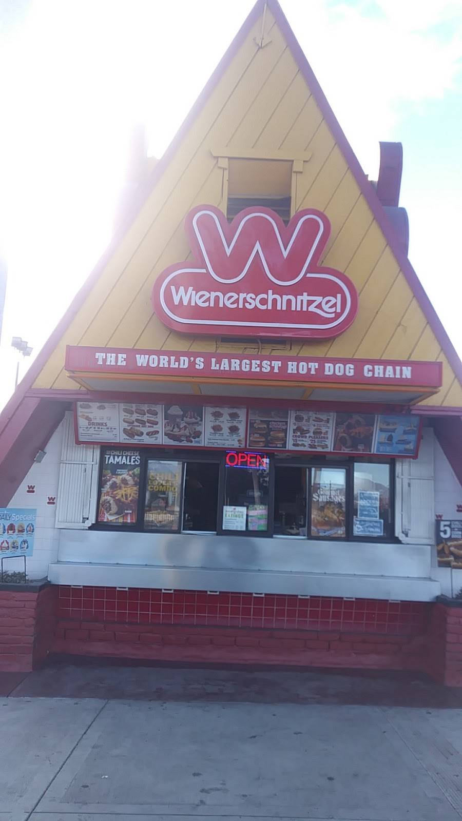 Wienerschnitzel | restaurant | 7434 Garvey Ave, Rosemead, CA 91770, USA | 6265718120 OR +1 626-571-8120