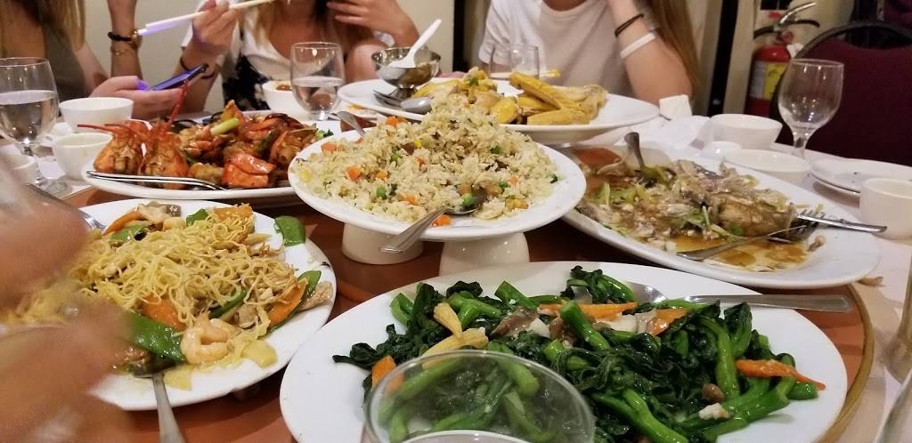 Tong Por Resto-Reception | restaurant | 12242 Boulevard Laurentien, Montréal, QC H4K 1M9, Canada | 5143318883 OR +1 514-331-8883