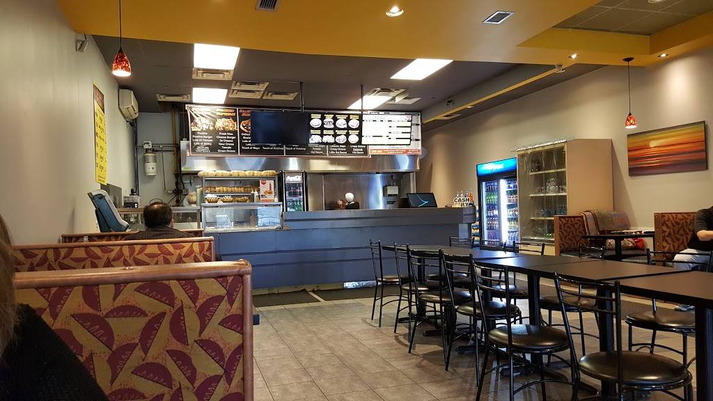 On The Bun Burgers | restaurant | 5030 Maingate Dr #11, Mississauga, ON L4W 1N5, Canada | 9052814440 OR +1 905-281-4440