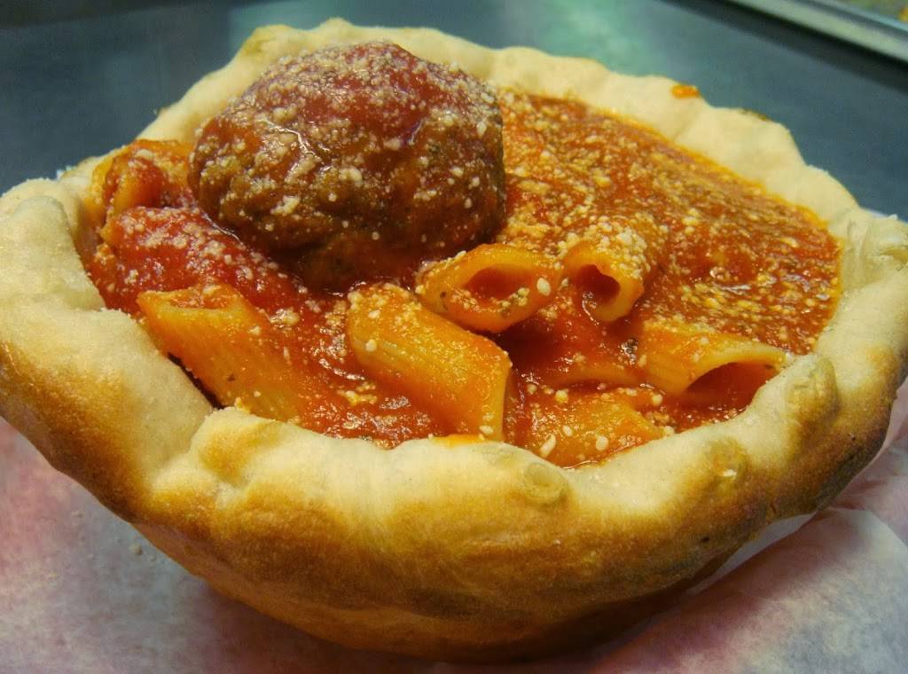 Little Johnnys II | restaurant | 130 E Washington St, New Castle, PA 16101, USA | 7246572210 OR +1 724-657-2210