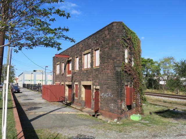 Dew Drop Inn | restaurant | 2801 8th St NE, Washington, DC 20017, USA | 2027910909 OR +1 202-791-0909