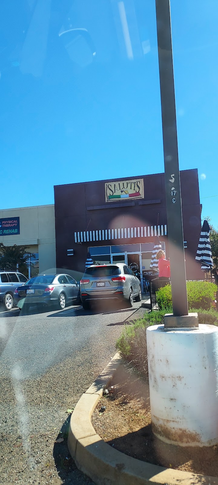 Salutis | restaurant | 719 CA-49, Jackson, CA 95642, USA | 2092178163 OR +1 209-217-8163