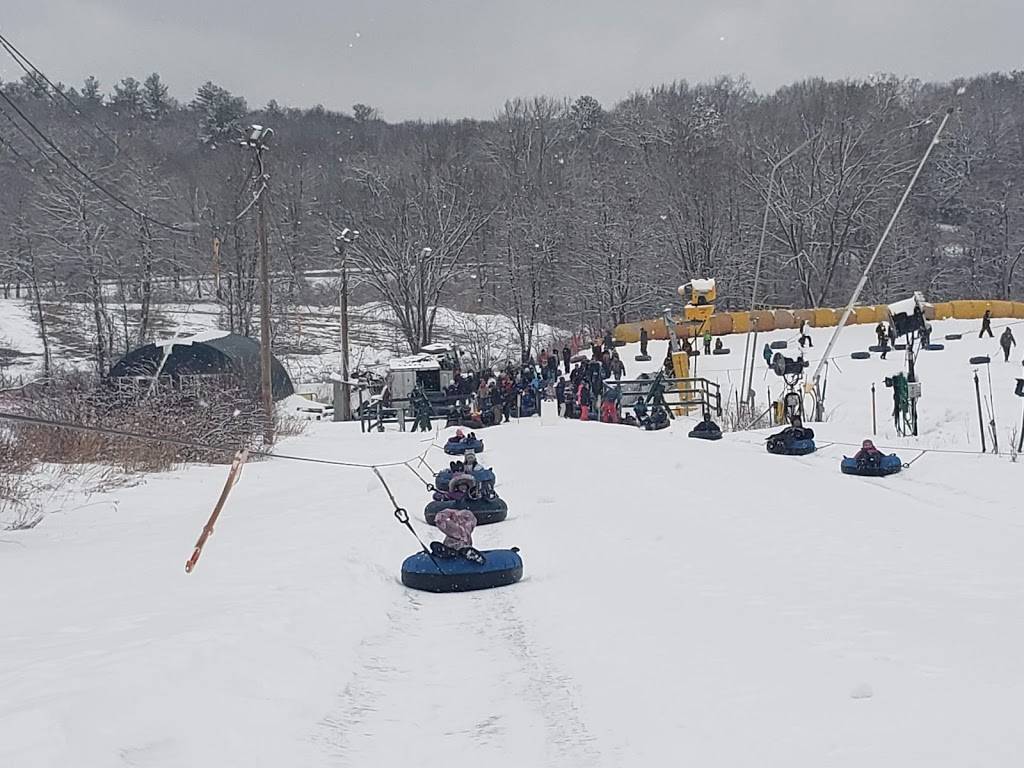 Ski Ward Ski Area | restaurant | 1000 Main St, Shrewsbury, MA 01545, USA | 5088451797 OR +1 508-845-1797