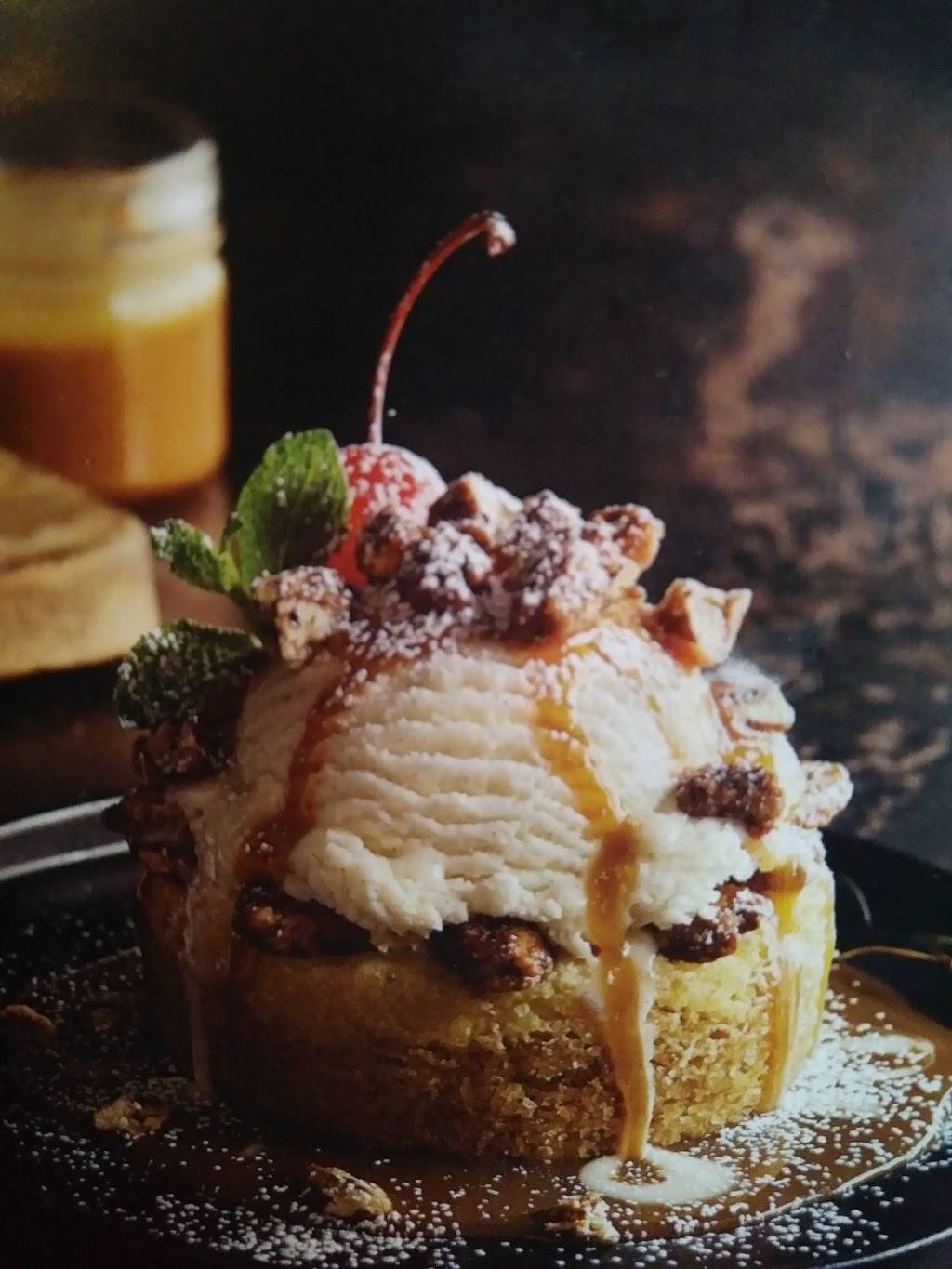 Claim Jumper Restaurants | restaurant | 10125 W McDowell Rd, Avondale, AZ 85392, USA | 6237429892 OR +1 623-742-9892