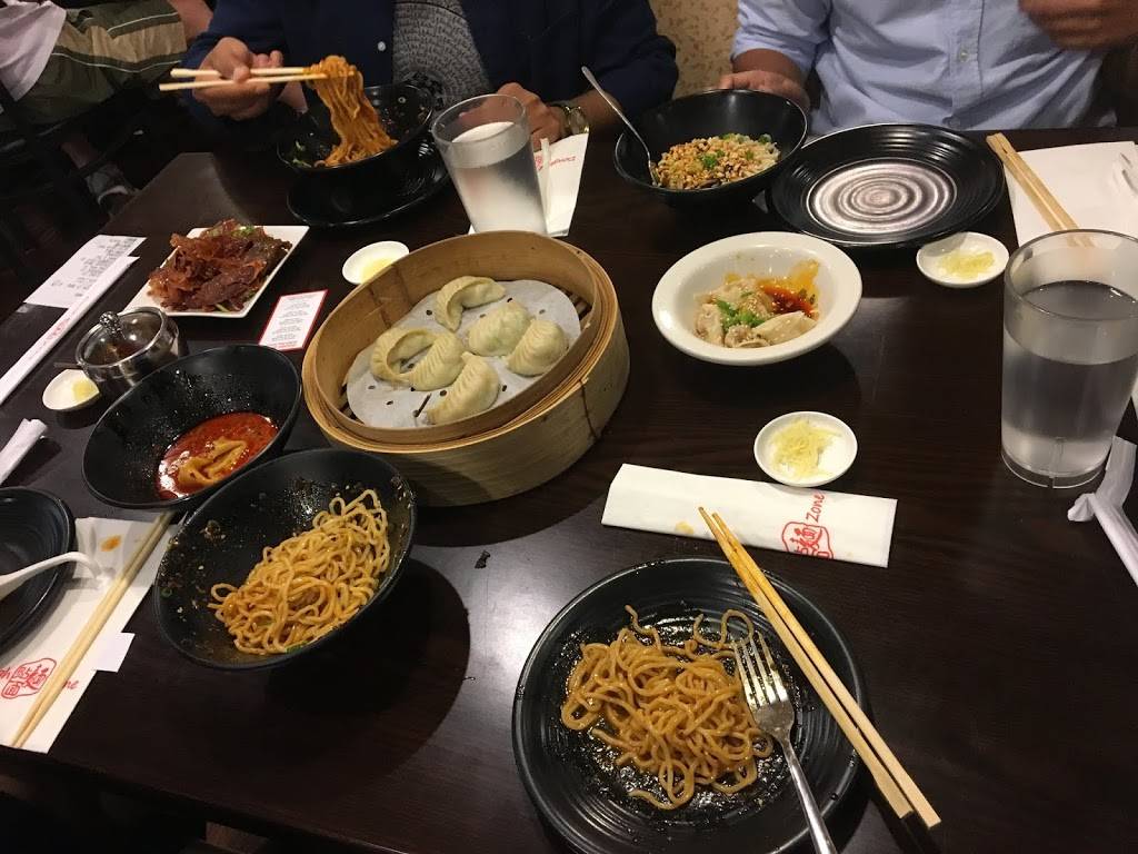 Dough Zone Dumpling House | restaurant | 15920 NE 8th St #3, Bellevue, WA 98008, USA | 4256418000 OR +1 425-641-8000