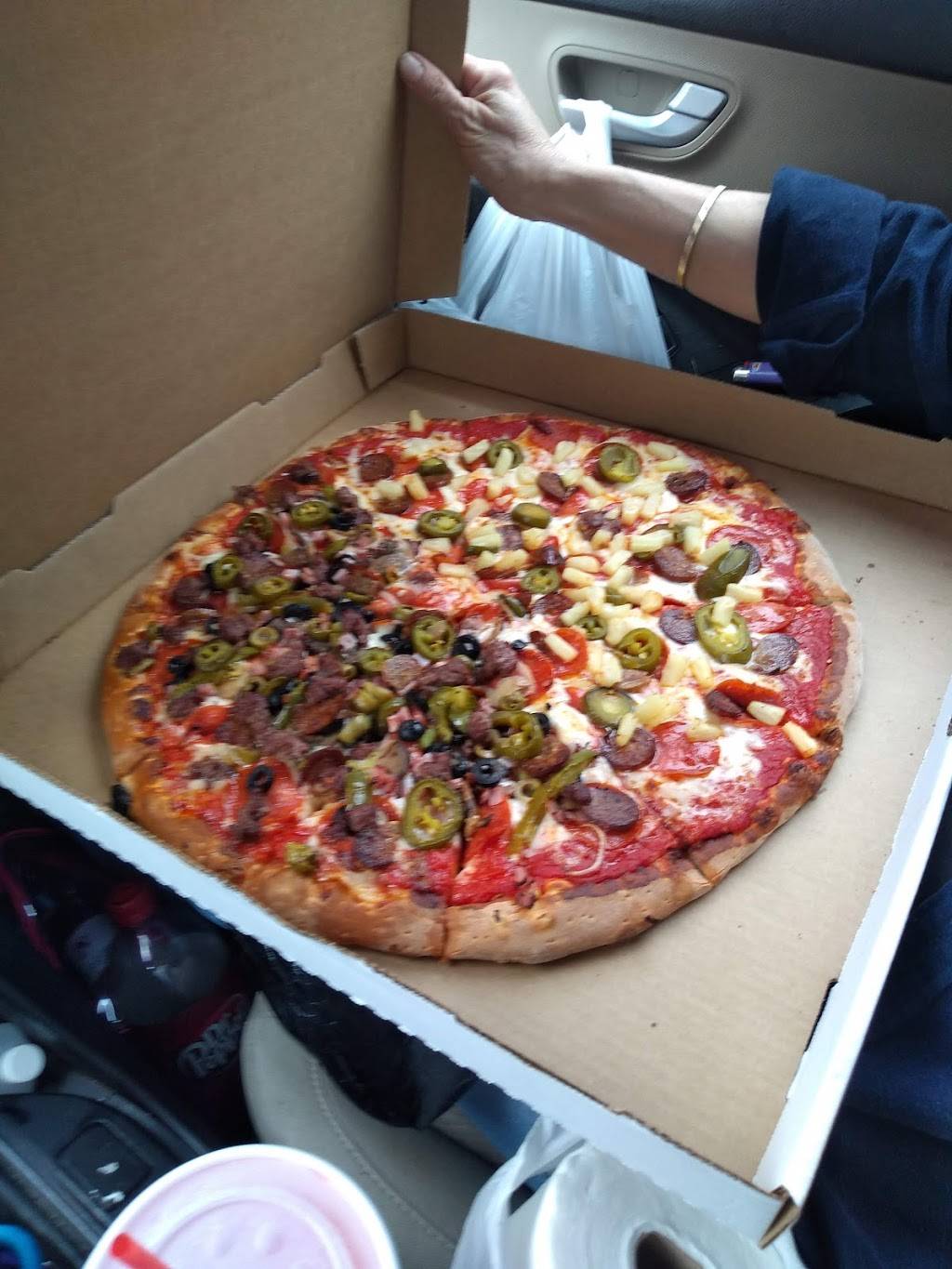 Brunos Pizza | restaurant | 1400 S Vine Ave, Tyler, TX 75701, USA | 9035951676 OR +1 903-595-1676