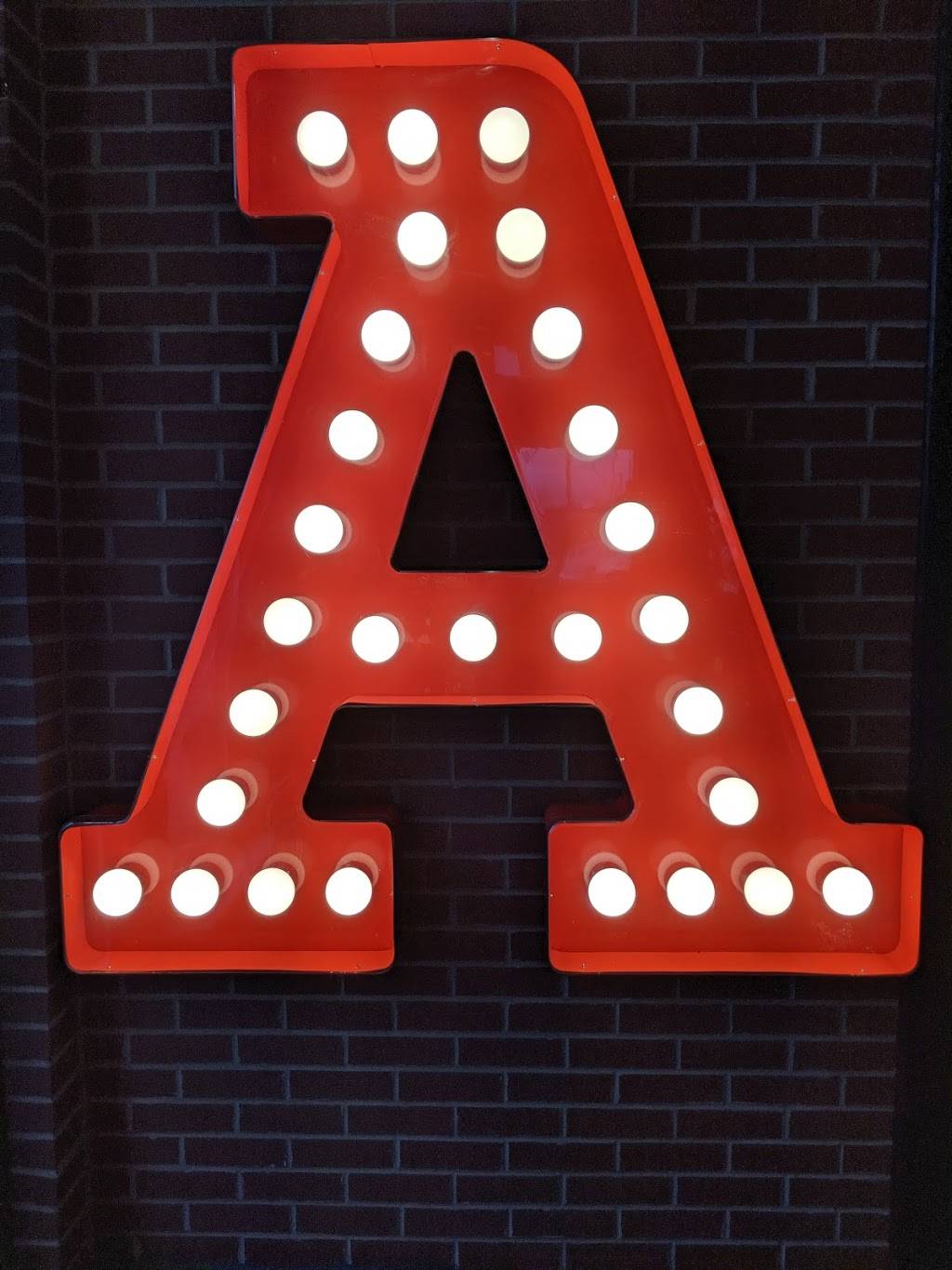 Arbys | restaurant | 890 E Napier Ave, Benton Harbor, MI 49022, USA | 2699258497 OR +1 269-925-8497