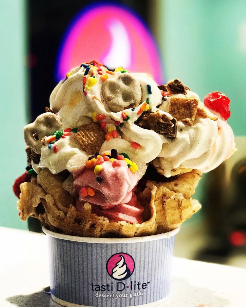 Tasti D-Lite | cafe | 526 Wilshire Blvd, Santa Monica, CA 90401, USA | 3108576030 OR +1 310-857-6030