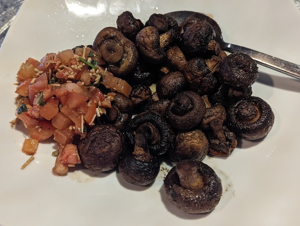 Patinis Grill | restaurant | 27008 102nd Ave NW, Stanwood, WA 98292, USA | 3605722981 OR +1 360-572-2981