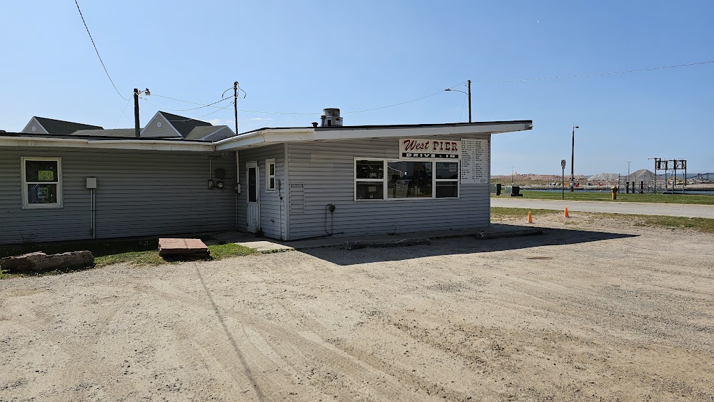 West Pier Drive-In | restaurant | 849 W Pier Dr, Sault Ste. Marie, MI 49783, USA | 9066320444 OR +1 906-632-0444