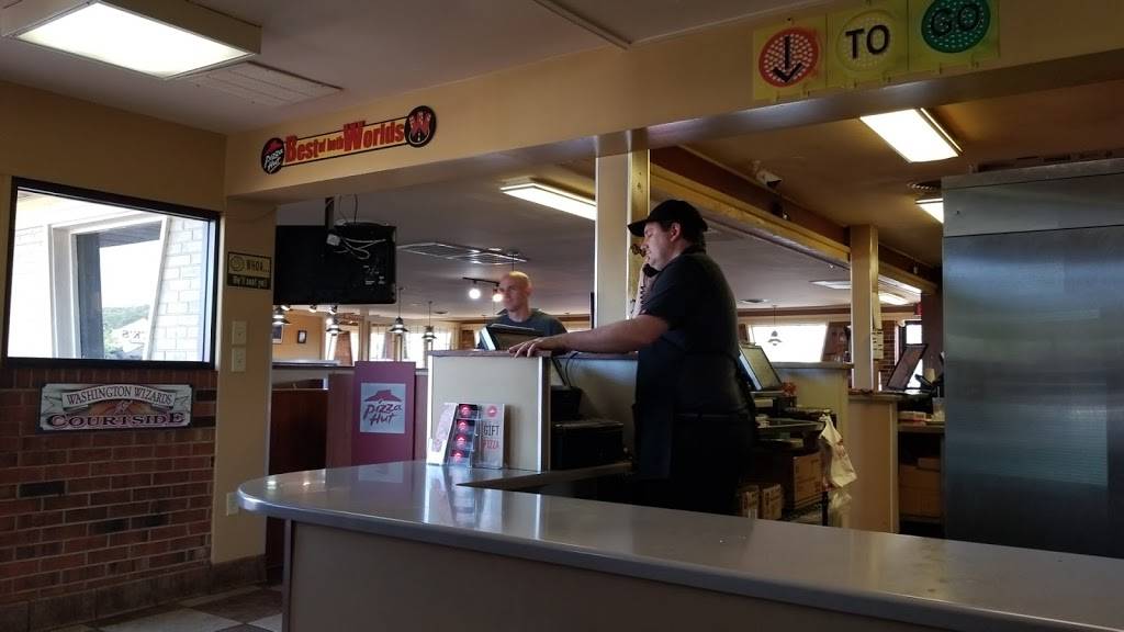 Pizza Hut | restaurant | 2883 Jefferson Davis Hwy, Stafford, VA 22554, USA | 5406598111 OR +1 540-659-8111