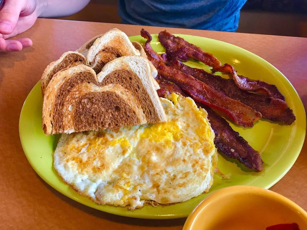 Oak Diner | restaurant | 1400 N Campbell Rd, Royal Oak, MI 48067, USA | 2485434397 OR +1 248-543-4397